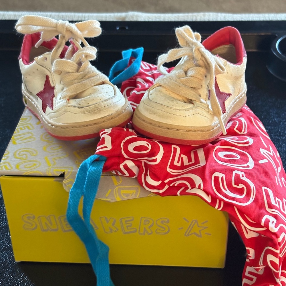 Golden goose ball star